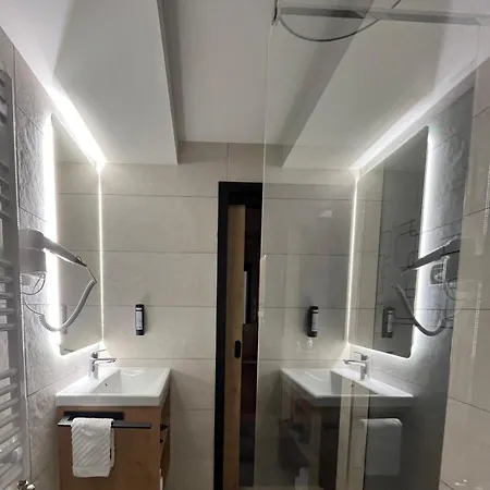 Mantova Otel Vrhnika