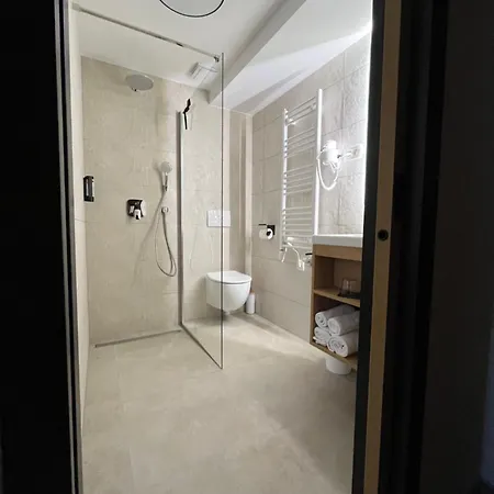 Hotel Mantova Vrhnika